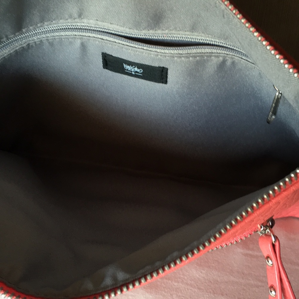 Mossimo clutch - Picture 3 of 6